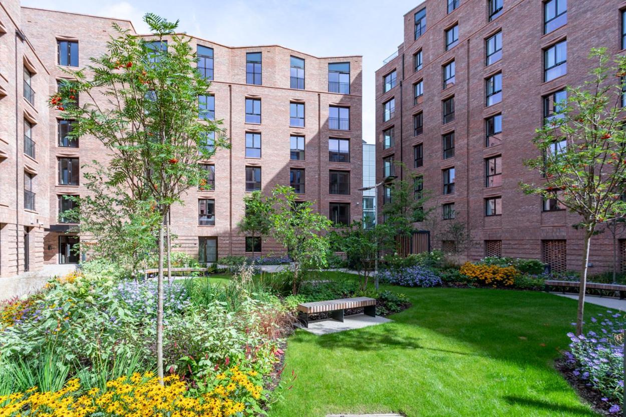 Luxury 2 Bedroom Apartment With Free Parking In The Heart Of York Exterior photo